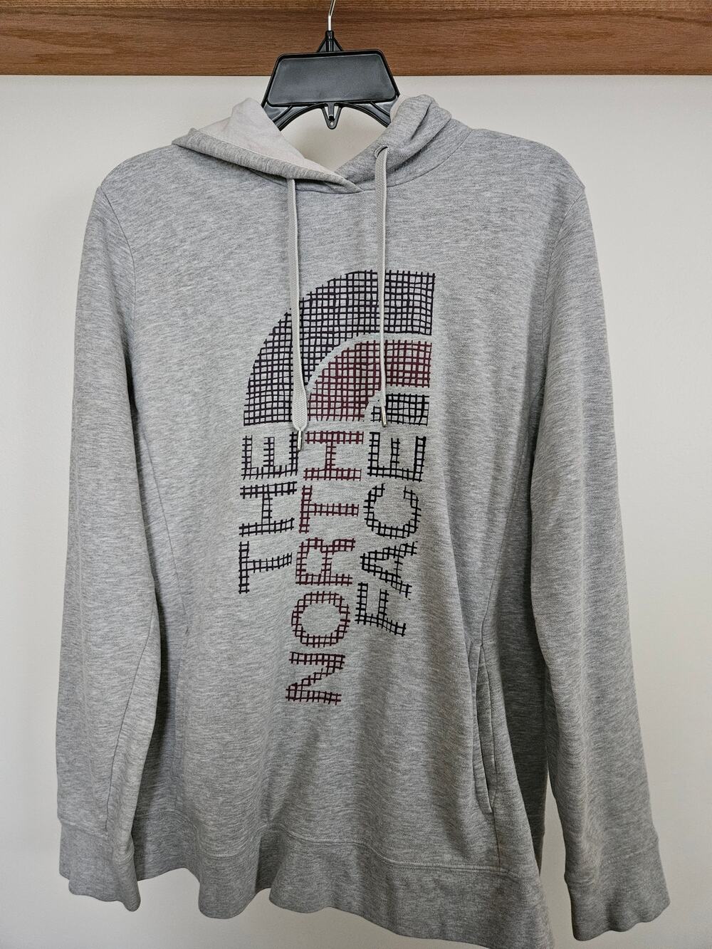 The North Face Gray Spellout Pullover Hoodie Crosshatch Logo Sz XL Gray & Purple